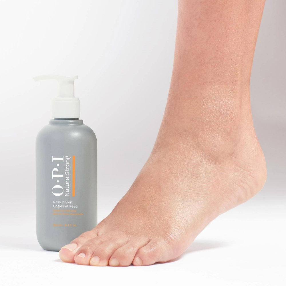 OPI Nature Strong Soften Up Pedi Soak 250ml